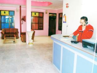 Oyo 2530 Surya Palace Chandīgarh Εξωτερικό φωτογραφία